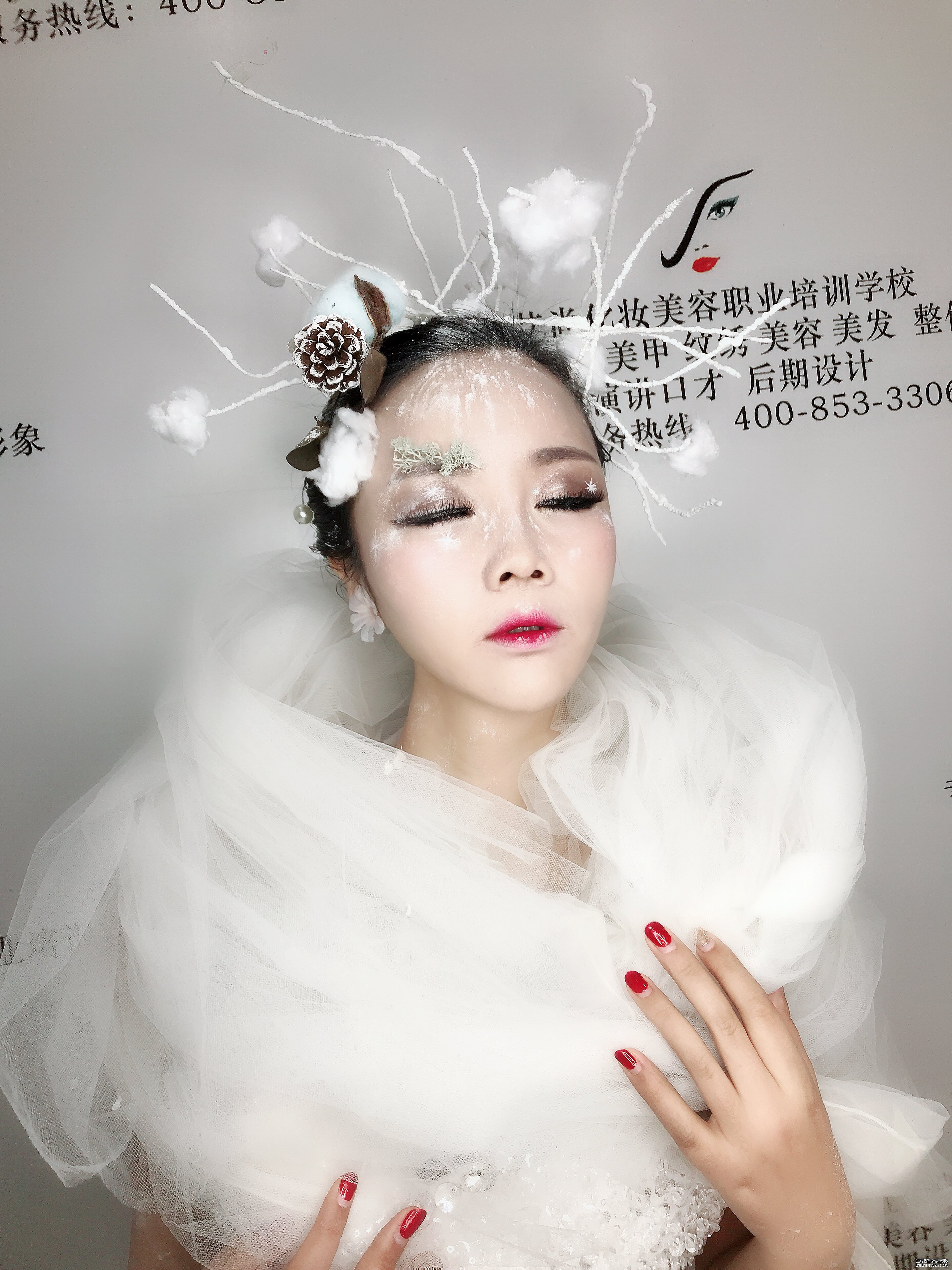 漯河艾尚化妆学校今日所学冬日创意彩妆造型(图3)