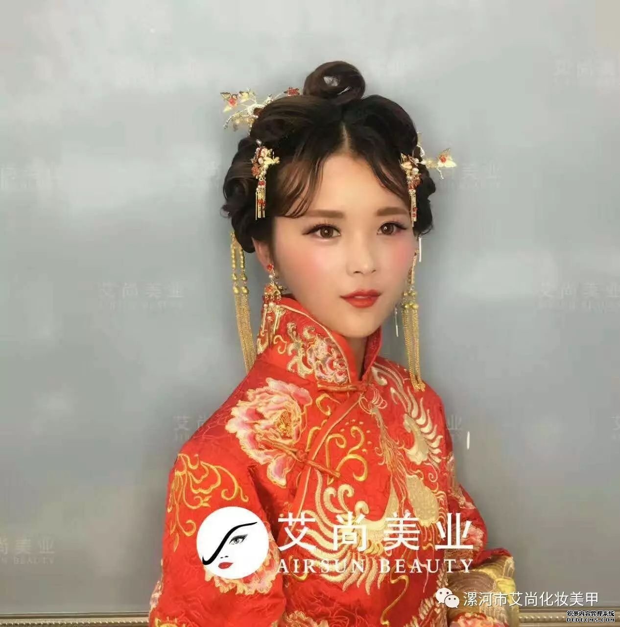 【中式新娘】芙蓉不及美人妆,金玉盘头珠翠亮(图1) 【中式新娘】芙蓉不及美人妆,金玉盘头珠翠亮(图1)