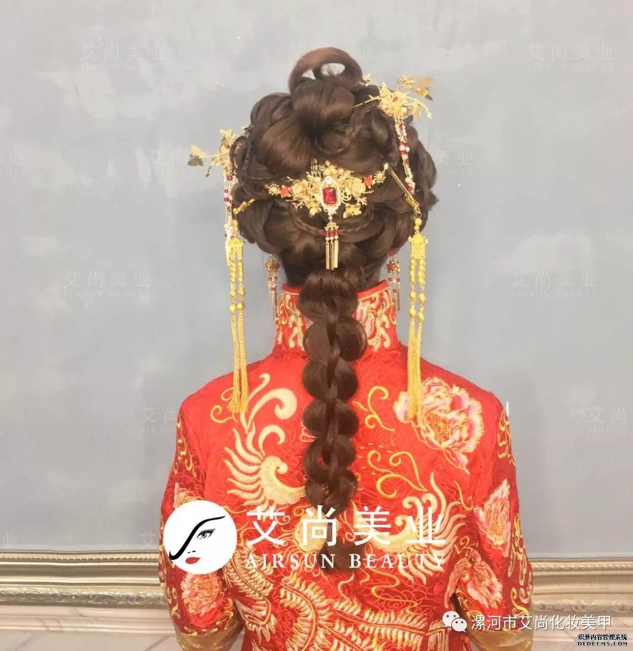 【中式新娘】芙蓉不及美人妆,金玉盘头珠翠亮(图2) 【中式新娘】芙蓉不及美人妆,金玉盘头珠翠亮(图2)