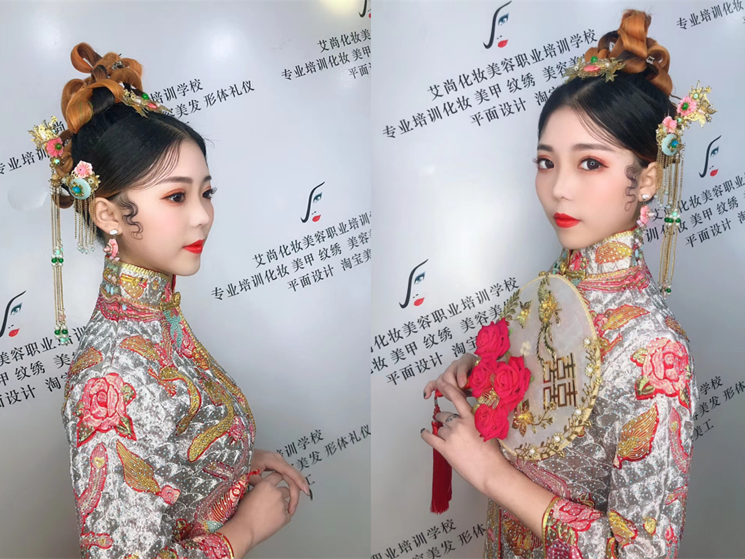 年底无事,不如来学个化妆技术好赚钱!(图1) 年底无事,不如来学个化妆技术好赚钱!(图1)